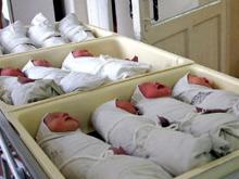 Челнинки в 2014 году родили 8553 детей, 51% из которых - мальчики