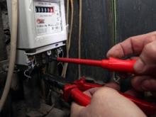 Жильцы не должны платить за перепрограммирование электросчетчиков 