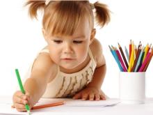 Детей пригласили нарисовать календарь, иллюстрации к детской книжке и создать принты для ткани