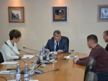 Сборщики картона, бумаги и банок встретились с Наилем Магдеевым