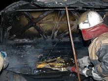 В Набережных Челнах сгорел автомобиль «ВАЗ-2112»