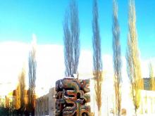 Скульптуру Ильдара Ханова изгнали с площади