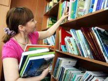 Библиотекари и музейные работники уходят работать в школы