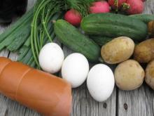 В Набережных Челнах значительно подорожали лук, огурцы и колбасы