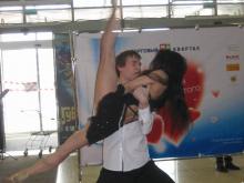 Признания в любви и соединение сердец, романтические фото и праздничные торты...