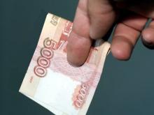 Челнинец прикрывал коллегу на работе от начальства и потребовал за это плату