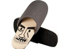 Грабителя в халате и тапочках выследили по фантикам от похищенных сладостей