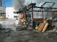 В Набережных Челнах сгорела мастерская, где ремонтировали камазовские двигатели
