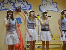 «Форд Соллерс» поздравляет женщин, защитников Отечества и влюбленные пары на своем предприятии