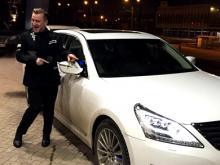 Компания 'ТрансТехСервис' покатала певца Сергея Пенкина на роскошной машине