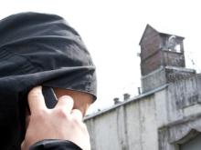 Как заработать полмиллиона, сидя «на нарах»