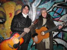 «Уличный музыкант - украшение города»