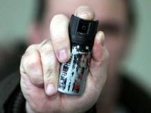 В Набережных Челнах неизвестный брызнул из газового баллончика в женщину с ребенком