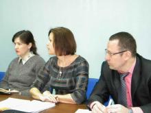 Поборы в школе продолжаются, фруктов недодают, плата за детский сад - самая высокая в России...