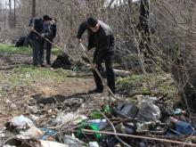 Предприятия получили парки и скверы, в которых предстоит убираться их работникам