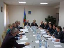 Насосную станцию и недостроенный детсад приспособят под жилье и спортбазу