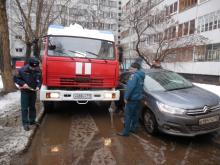 Итог рейда по дворам - около двух десятков автовладельцев накажут за парковку на тротуарах