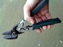 Вор вскрывал квартиры в Набережных Челнах ножницами по металлу