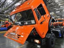 Рустам Минниханов и Сергей Когогин открывают сборку КАМАЗов в Азербайджане