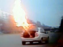 На улице Пушкинская и на проспекте Мира загорелись автомобили