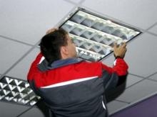 Таможня тратит 1.6 миллиона рублей на ремонт освещения гаражей