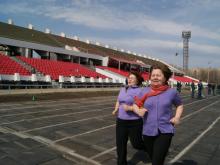 В Набережных Челнах пенсионеры состязались в плавании, легкой атлетике, настольном теннисе, дартс и 