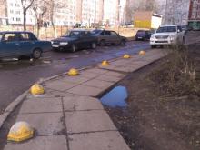 Новая конструкция защищает тротуары от машин