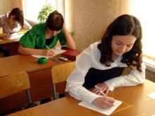 Более 4 тысяч девятиклассников в Набережных Челнах сдают тест по татарскому языку