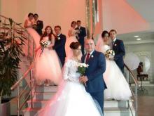 5 челнинских пар расписались в ЗАГС одновременно