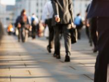 В Набережных Челнах начали строить новые тротуары