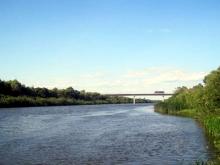 60-летний водитель не справился с управлением и упал с обрыва в реку Ик 