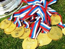 В Набережные Челны прислали Кубок и золотые медали для футболистов 'КАМАЗа'