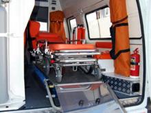 Спасатели помогли спустить с 5-го этажа 200-килограммового мужчину