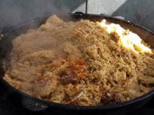 Более чем тонной плова и шашлыка угостили горожан в мечети 'Тауба'