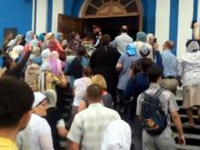 Бывшего митрополита Татарстана Анастасия встретили протестом в Ульяновске
