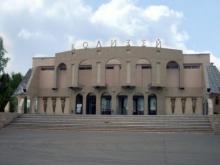 «Колизей» приютит театр кукол?