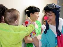 Волонтеры собирают деньги на «Школу рока» и больничных клоунов для детей