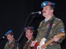 «Голубые береты» поздравили десантников в Набережных Челнах