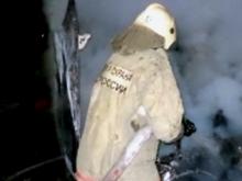 В  Набережных Челнах неизвестные подожгли автомобиль, стоявший у остановки «Профилакторий» 