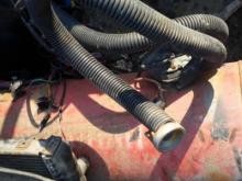 В Набережных Челнах жителей поселка ЗЯБ встревожил брошенный автомобиль с газовым баллоном