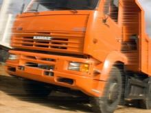 24-летний житель Набережных Челнов устроил гонки на автобазе и повредил несколько автомашин