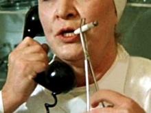 Челнинка возмущена: «В коридорах инфекционной больницы курят и врачи, и пациенты»