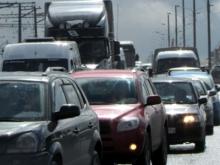 На трассе Казань – Набережные Челны из-за застрявшего турецкого дальнобойщика возникла пробка в 2 км