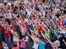 Рекорд самого массового танца пытаются побить в Краснодаре