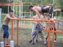 Скейтбордисты, мастера паркура и турникмены закрыли летний сезон