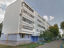 Спасатели вскрыли дверь квартиры в поселке ЗЯБ и нашли лежавшего на полу пенсионера