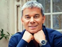 В день выборов на майдане в Набережных Челнах выступает Олег Газманов