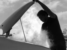 Утром в 52 комплексе загорелся автомобиль «Приора», оборудованный усилителем и сабвуферами