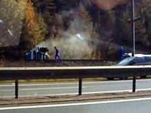 Новый капотный грузовик 'КАМАЗ-мастер' перевернулся на тренировочной трассе