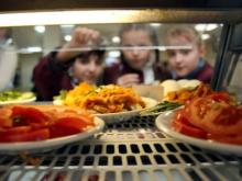 Тайный благотворитель взялся оплачивать питание детей из приюта